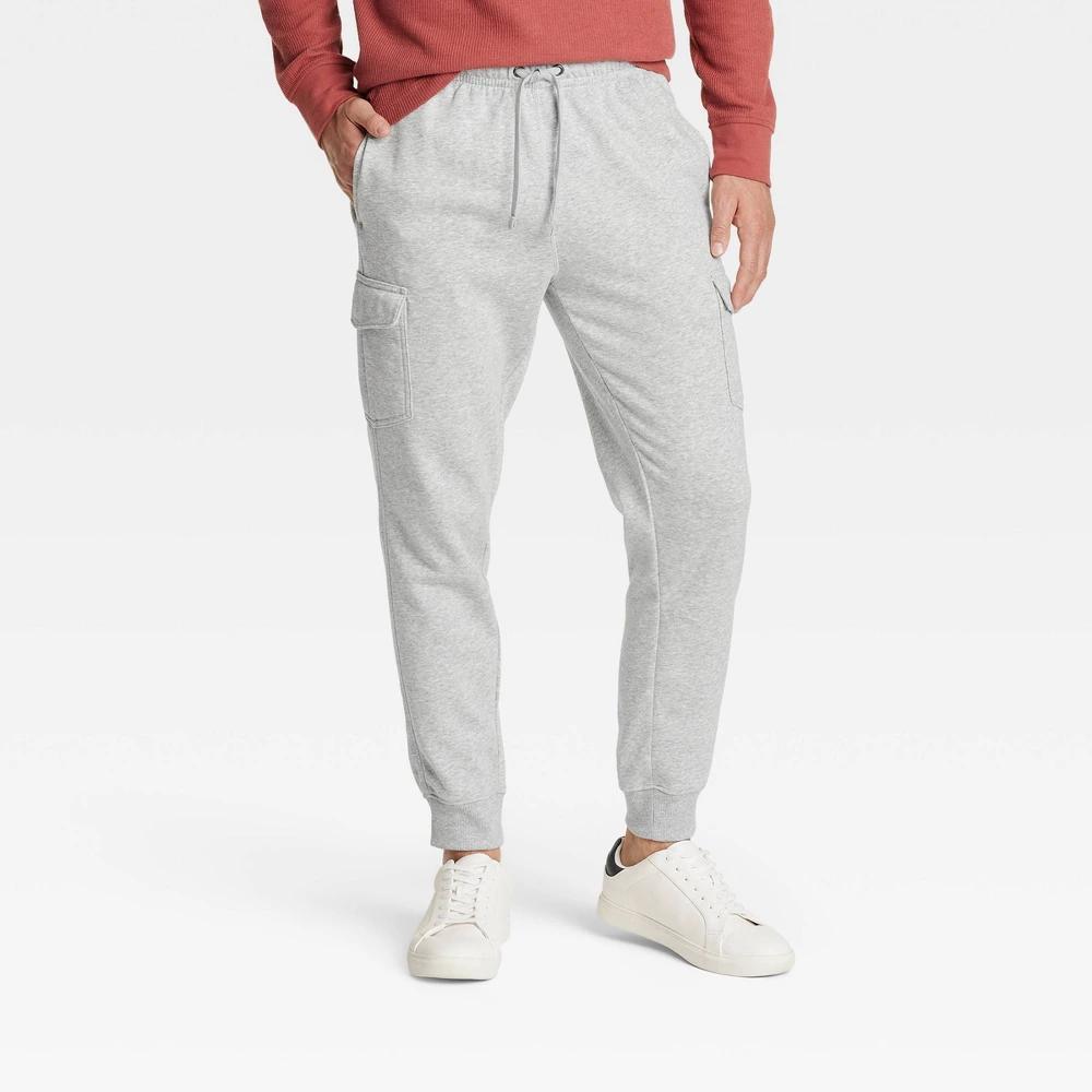 Mens Tapered Fleece Cargo Jogger Pants - Goodfellow & Co S Product Image