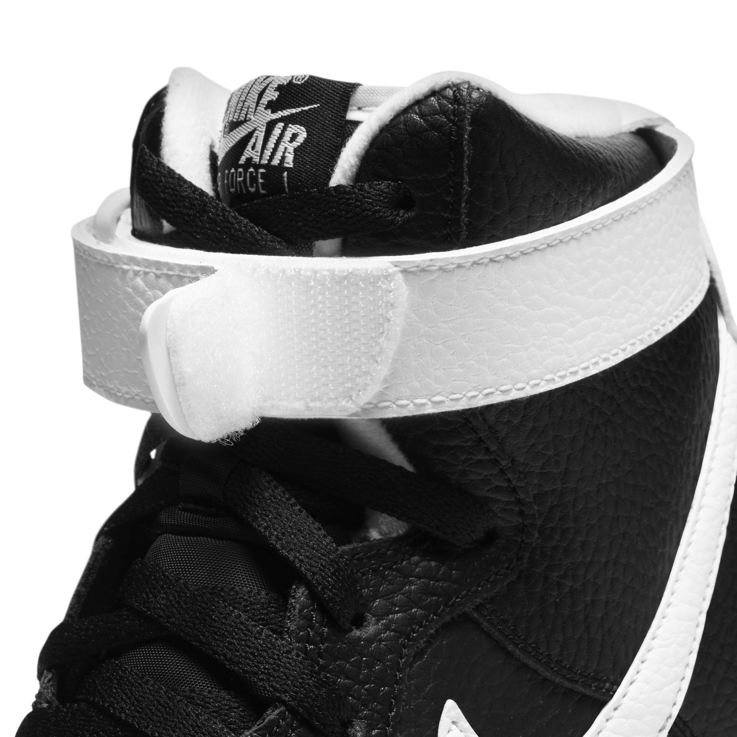 Nike Men's Air Force 1 '07 High Shoes Product Image