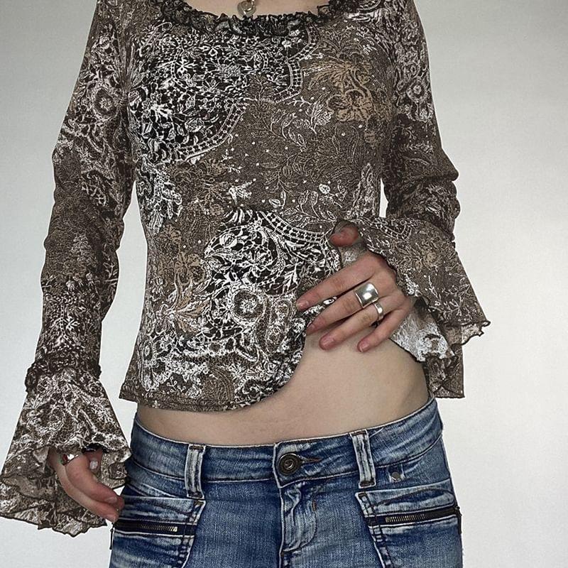 Long-Sleeve Square Neck Print Crop Slim Fit T-Shirt Product Image