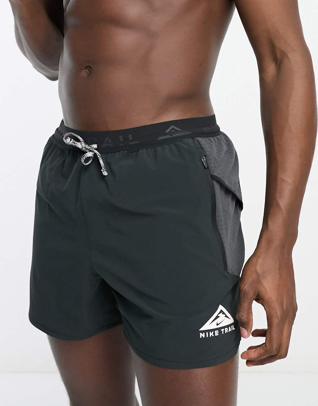 Nike Running Trail graphic 5-inch shorts in black Product Image