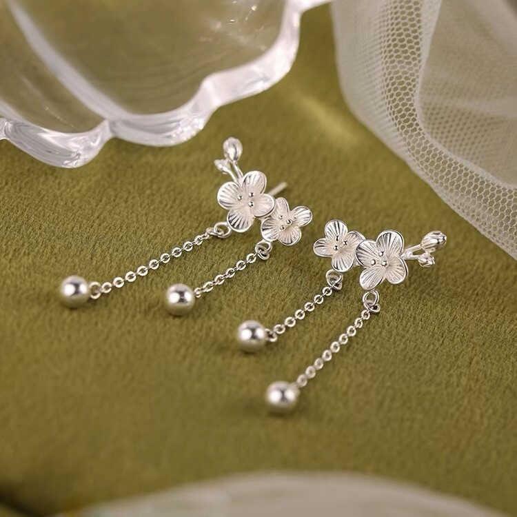 Sterling Silver Floral Stud Earring Product Image