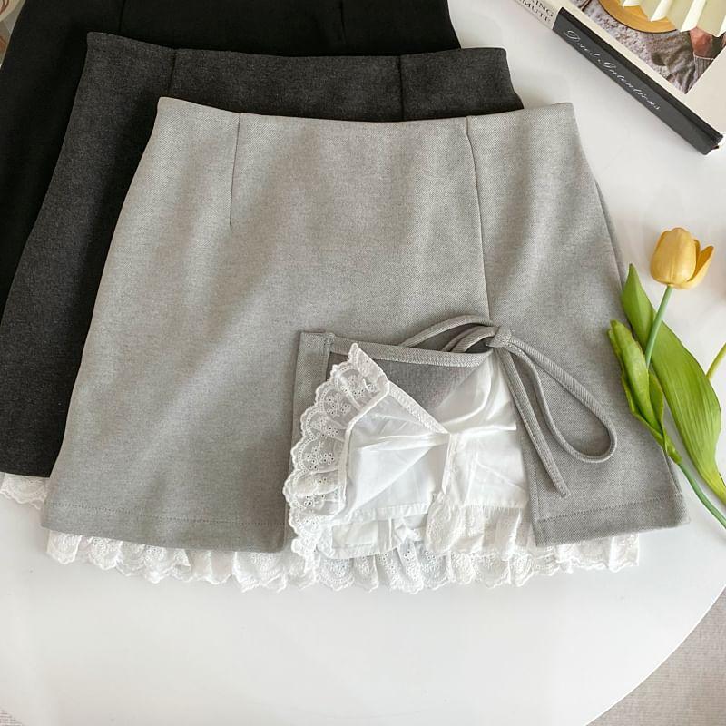 High Waist Lace Trim Bow Accent Mini A-Line Skirt Product Image