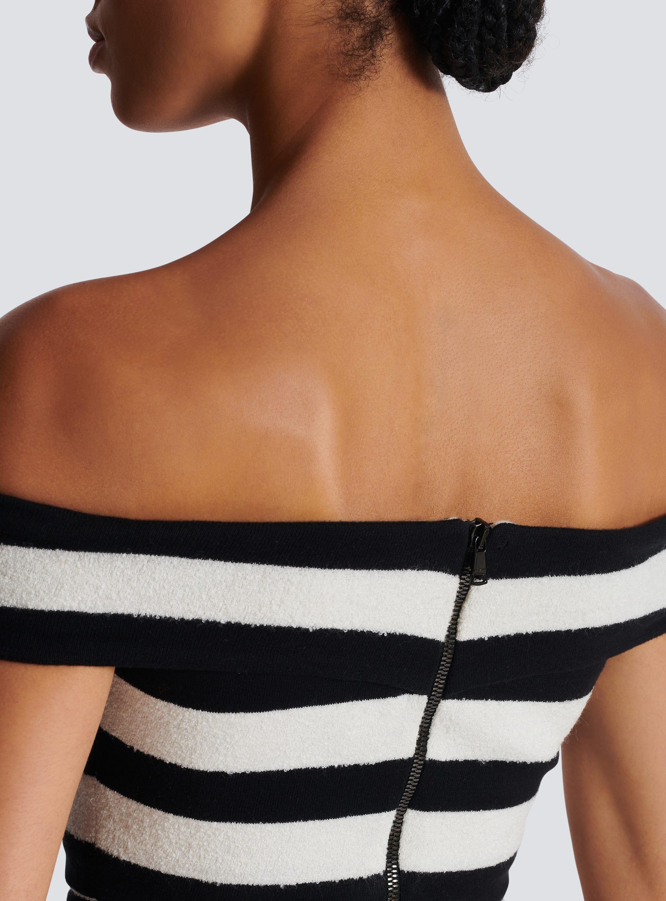 Two-tone off-the-shoulder top Product Image