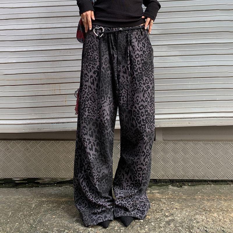 High Rise Leopard Wide Leg Pants Product Image