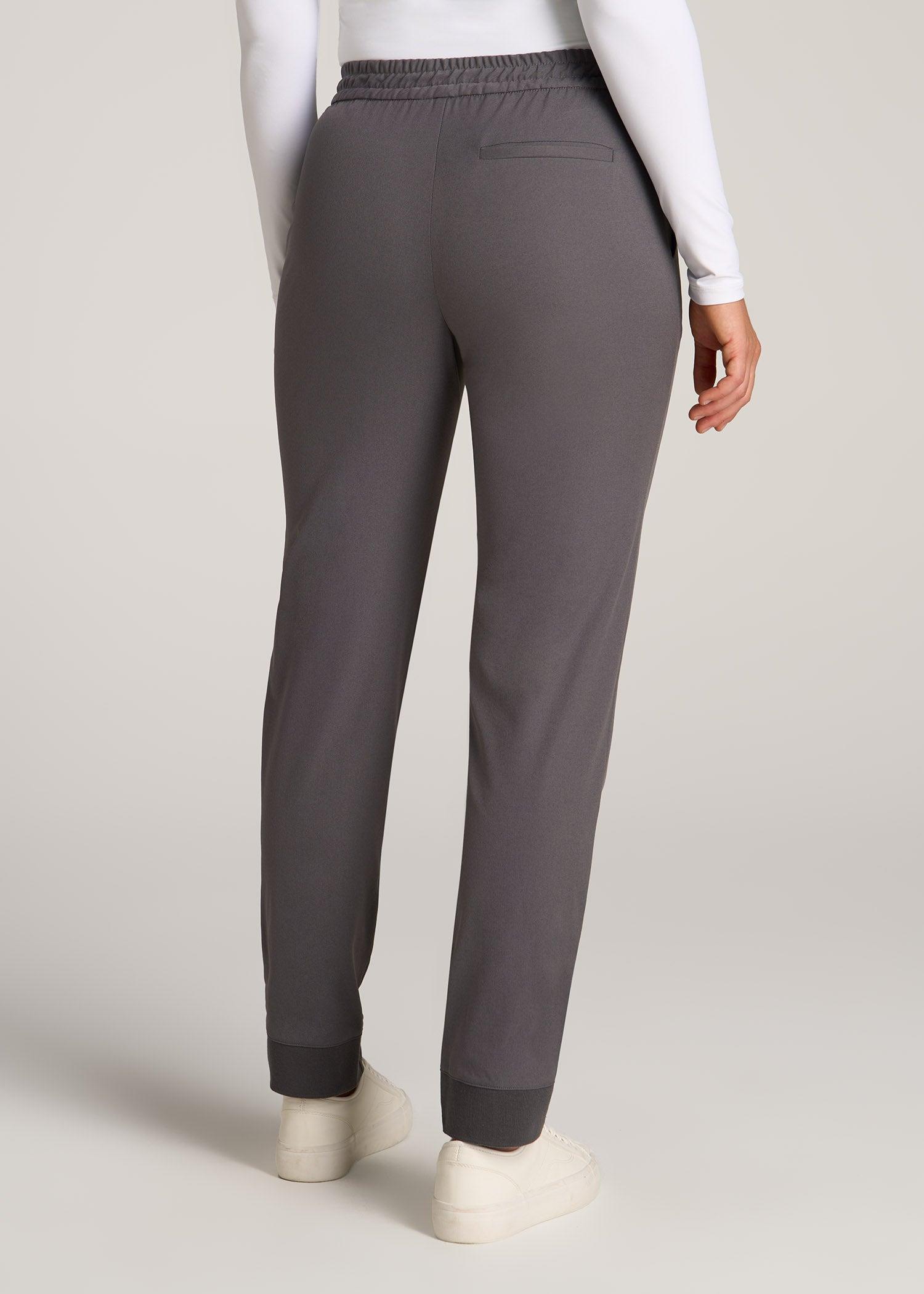 Pull-on Traveler Pants 2.0 for Tall Women in Light Ash Female Product Image