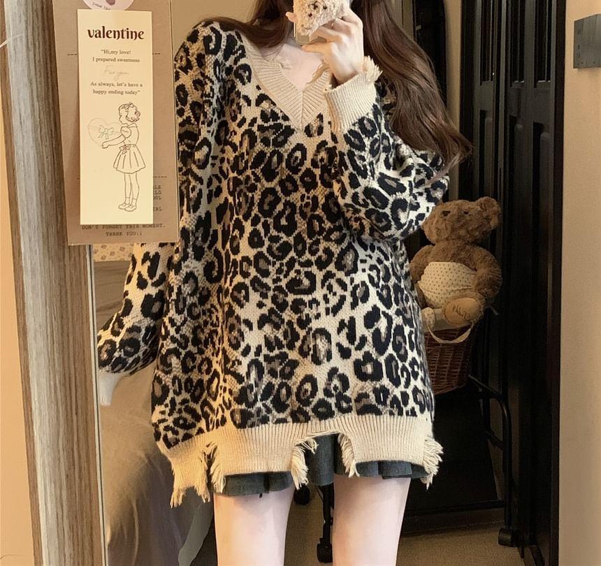 V-Neck Leopard Print Sweater Product Image