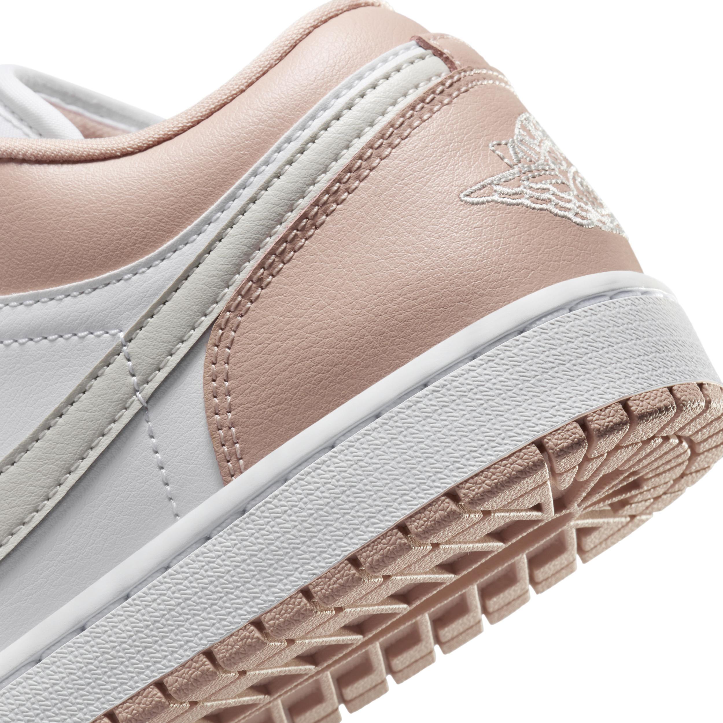 Women's Air Jordan 1 Low Shoes Product Image