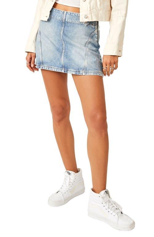 Womens Runaway Denim Mid-Rise Miniskirt Product Image