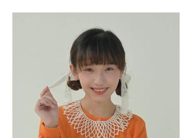 Faux Pearl Decoration Collar Product Image