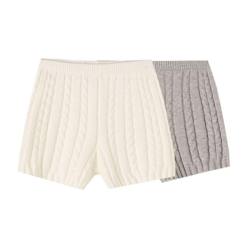 V-Neck Plain Hood Cable Knit Sweater / Mid Rise Shorts Product Image