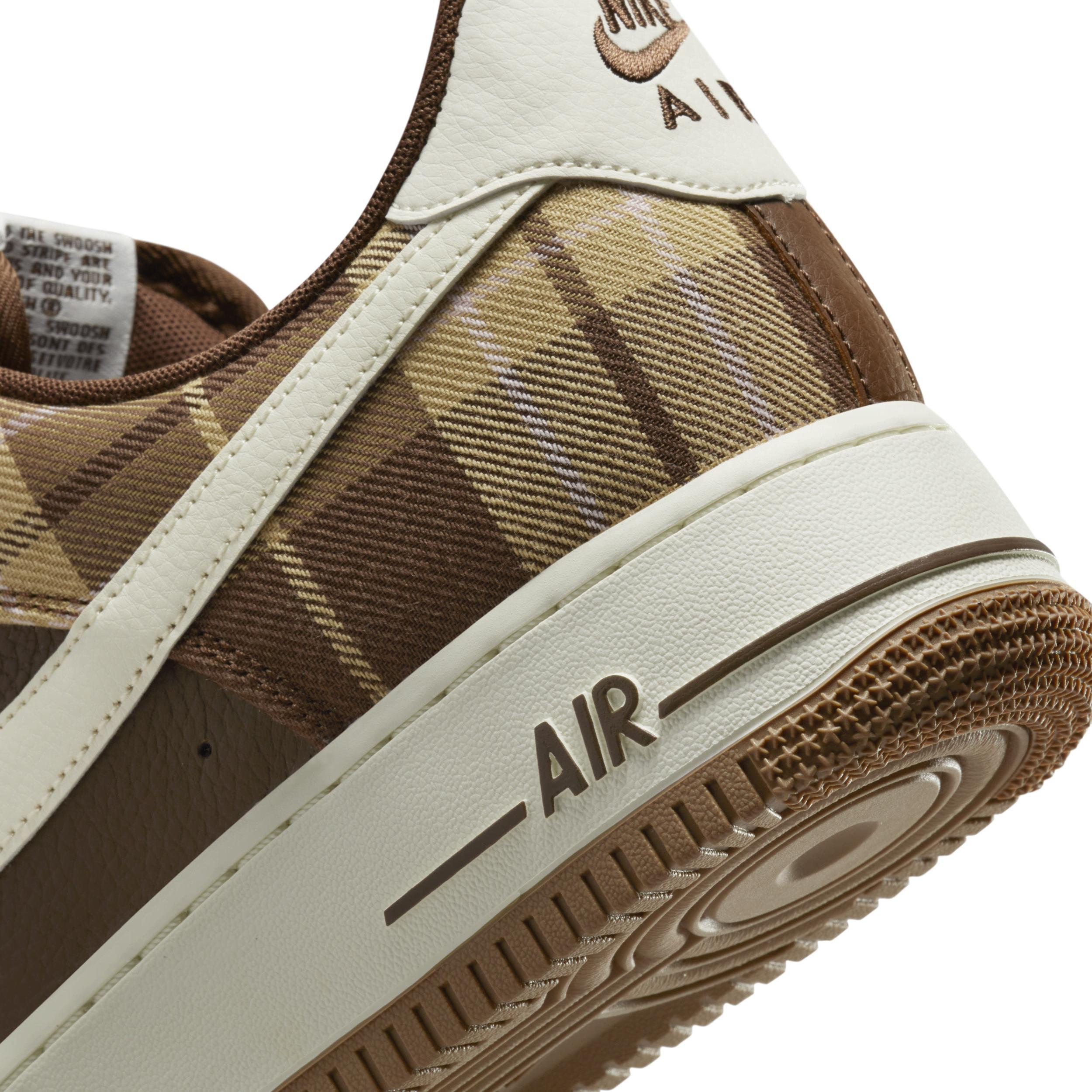 Nike Men's Air Force 1 '07 LX Shoes Product Image