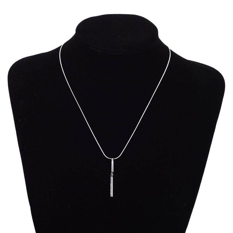 Rod Metallic Necklace Product Image