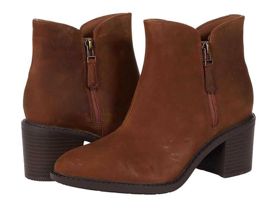 Clarks Scene Zip (Dark Tan Leather) Women's Boots Product Image