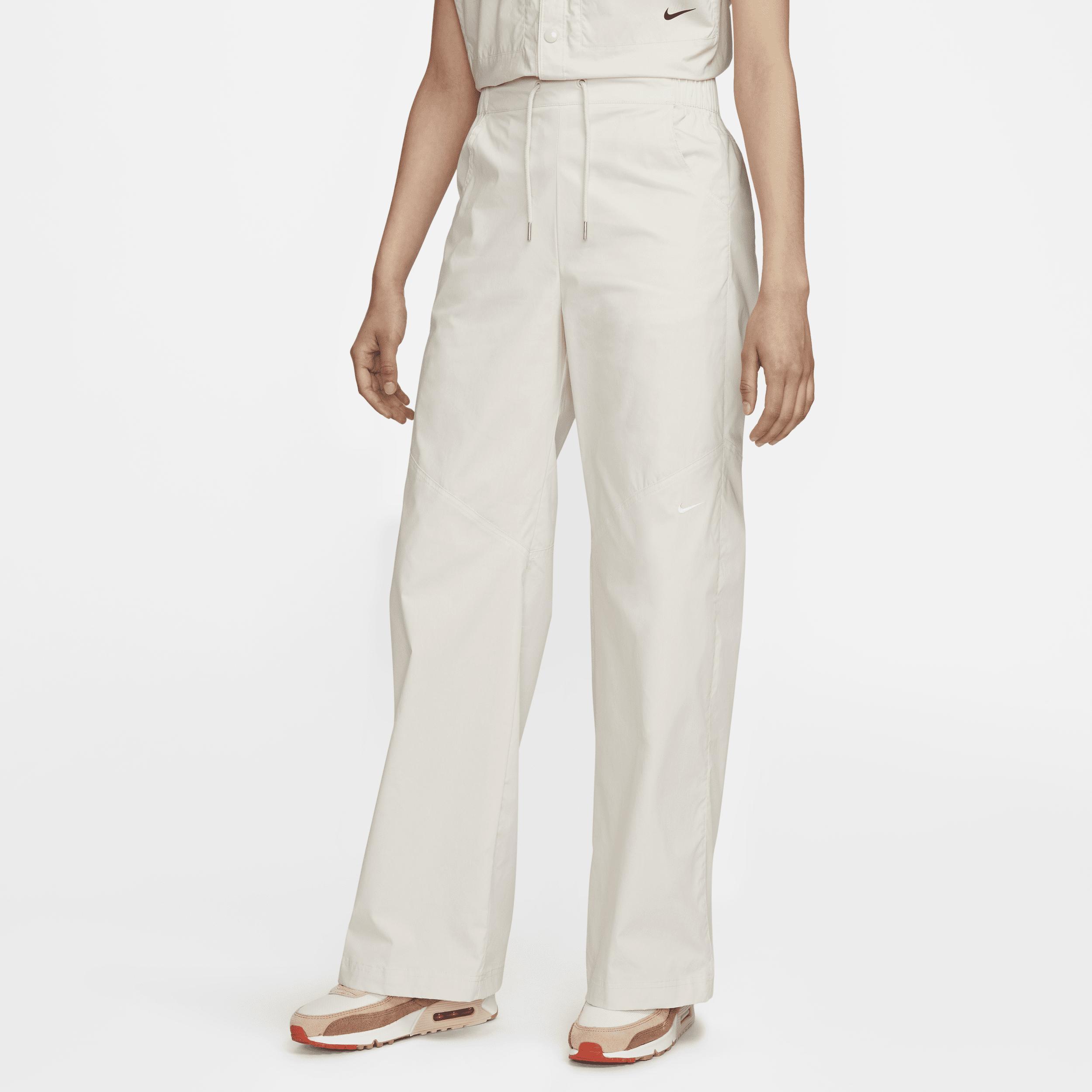 Women's Nike Sportswear Essentials Woven High-Rise Pants Product Image