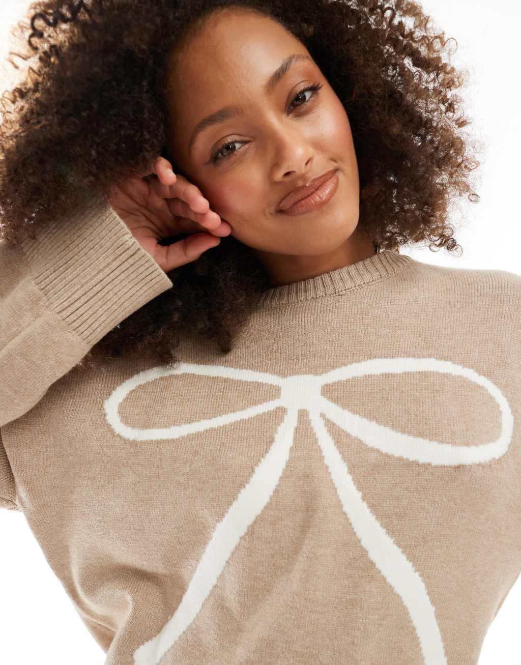 Cotton On luxe crew pullover knitted sweater in cream with bow intarsia Product Image