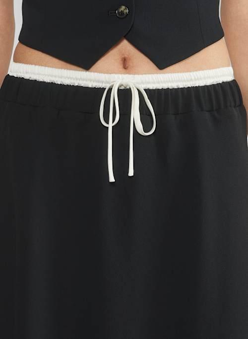 levelle skirt Product Image