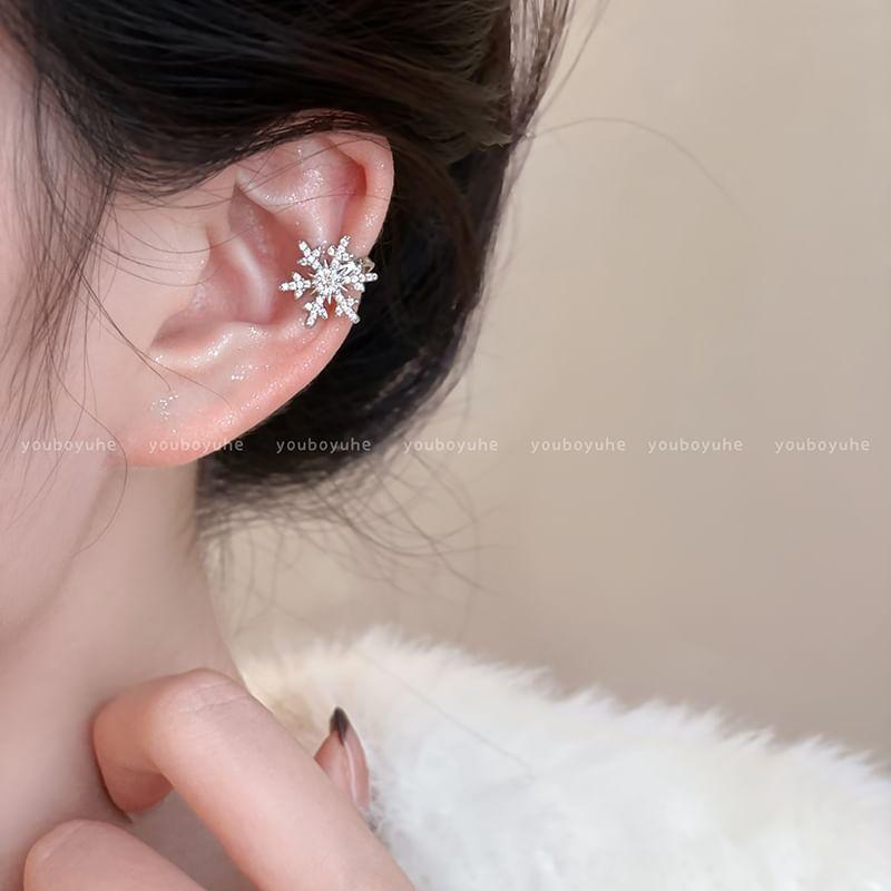 Rhinestone Snowflake Ear Cuff Product Image