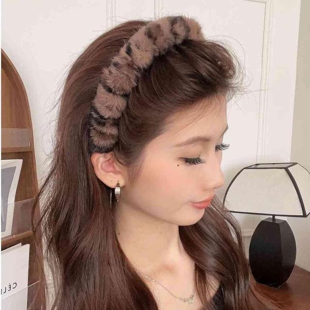 Leopard Print Fluffy Headband Product Image