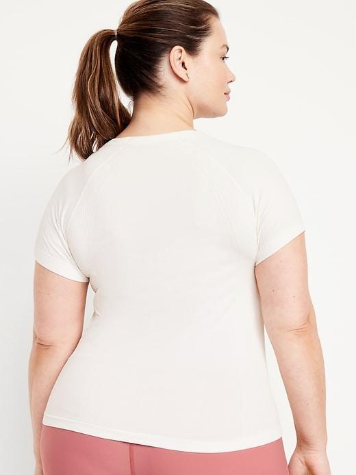 Fitted Seamless T-Shirt Product Image