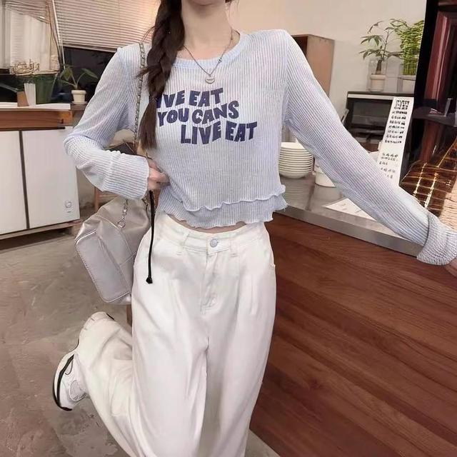 Long-Sleeve Crew Neck Lettering Crop Knit Top Product Image