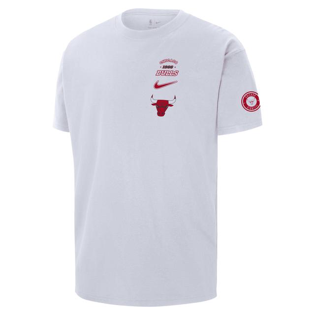 Chicago Bulls Courtside Nike Mens NBA T-Shirt Product Image