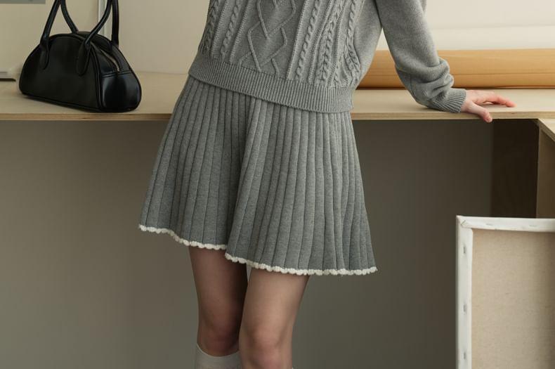 Sailor Collar Sweater / Mini Pleated Skirt Product Image