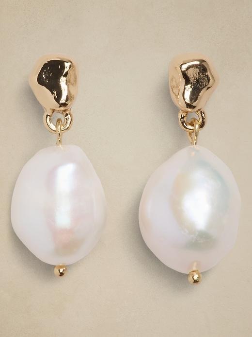 Pearl Drop Earring product image