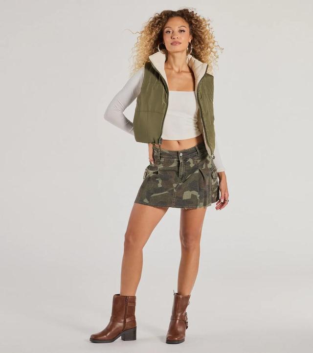 Casual Sleek Reversible Cropped Puffer Vest Product Image