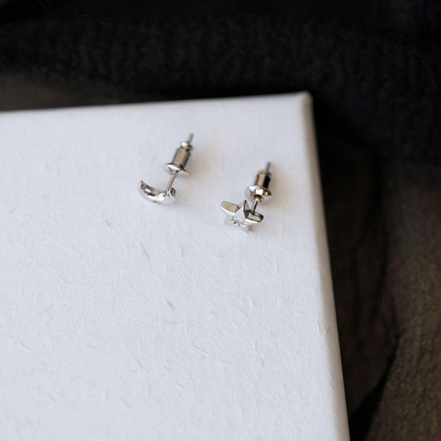 Moon & Star Rhinestone Asymmetrical S999 Silver Stud Earring Product Image