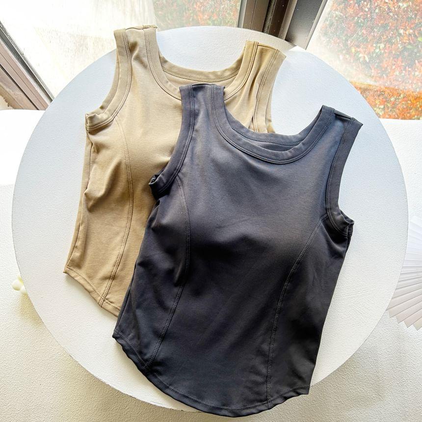 Scoop Neck Plain Padded Slim Fit Tank Top Product Image