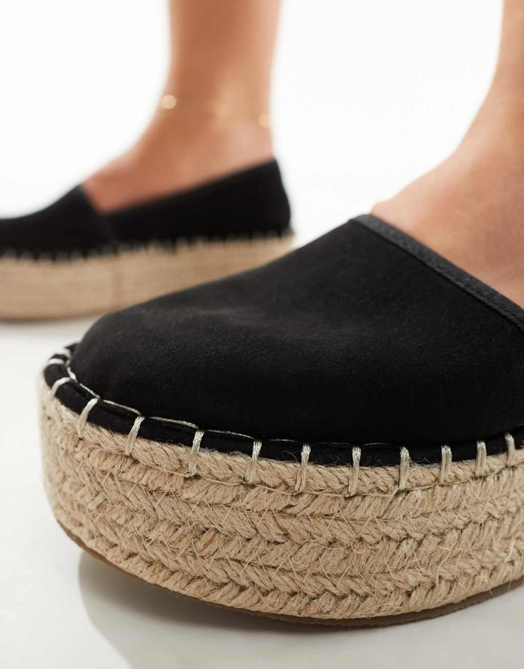 ASOS DESIGN Journal flatform espadrilles in black Product Image