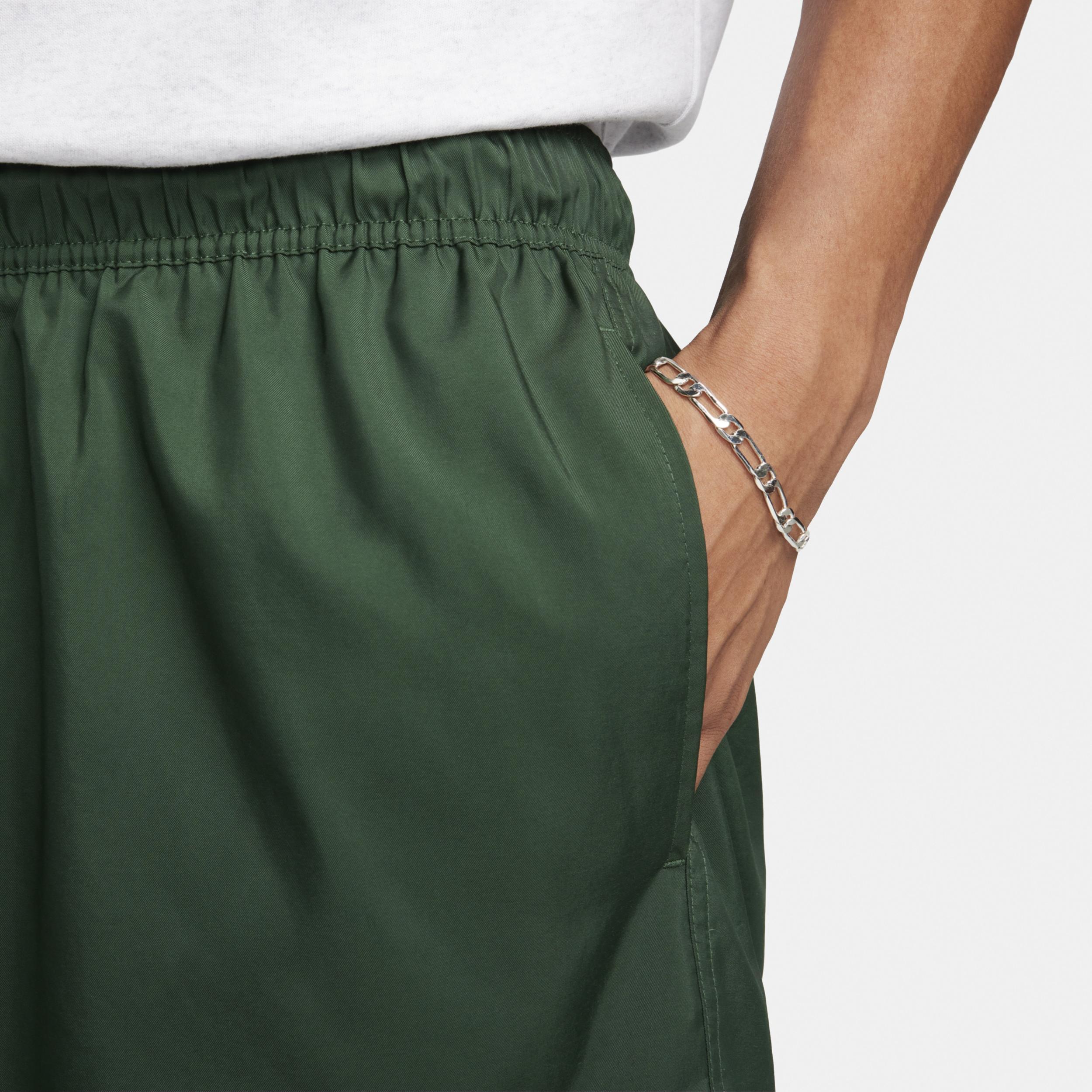 Nike Mens Club Flow Relaxed-Fit 6 Drawstring Shorts Product Image