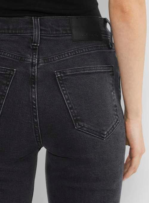 the arlo hi-rise straight jean Product Image