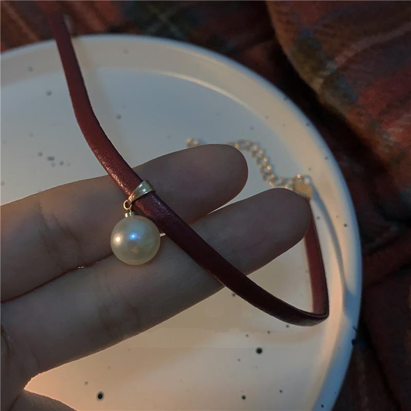 Faux Pearl Choker Product Image