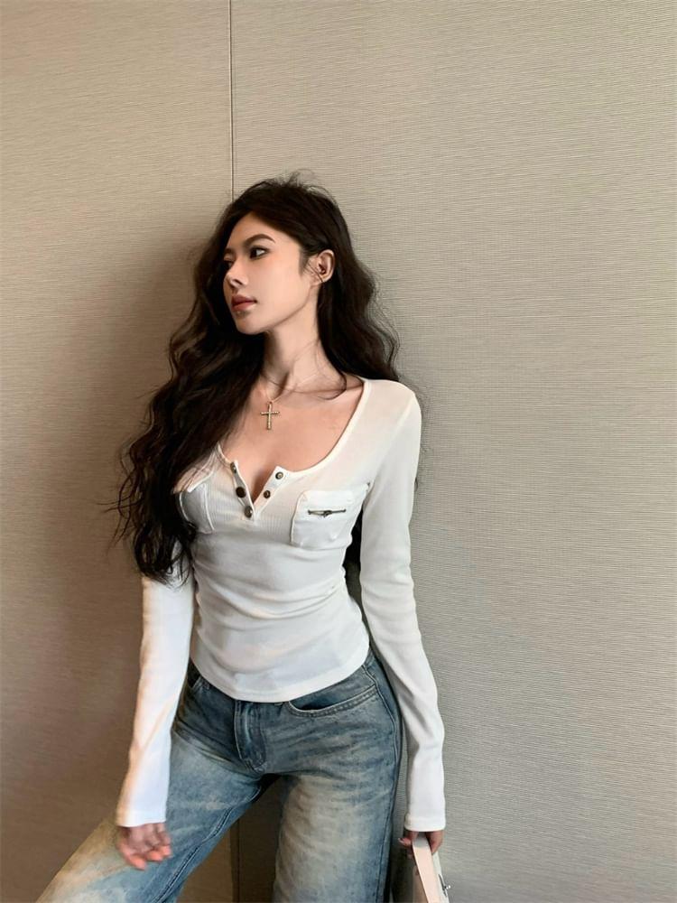 Long-Sleeve Scoop Neck Half Buttoned Plain Top Product Image