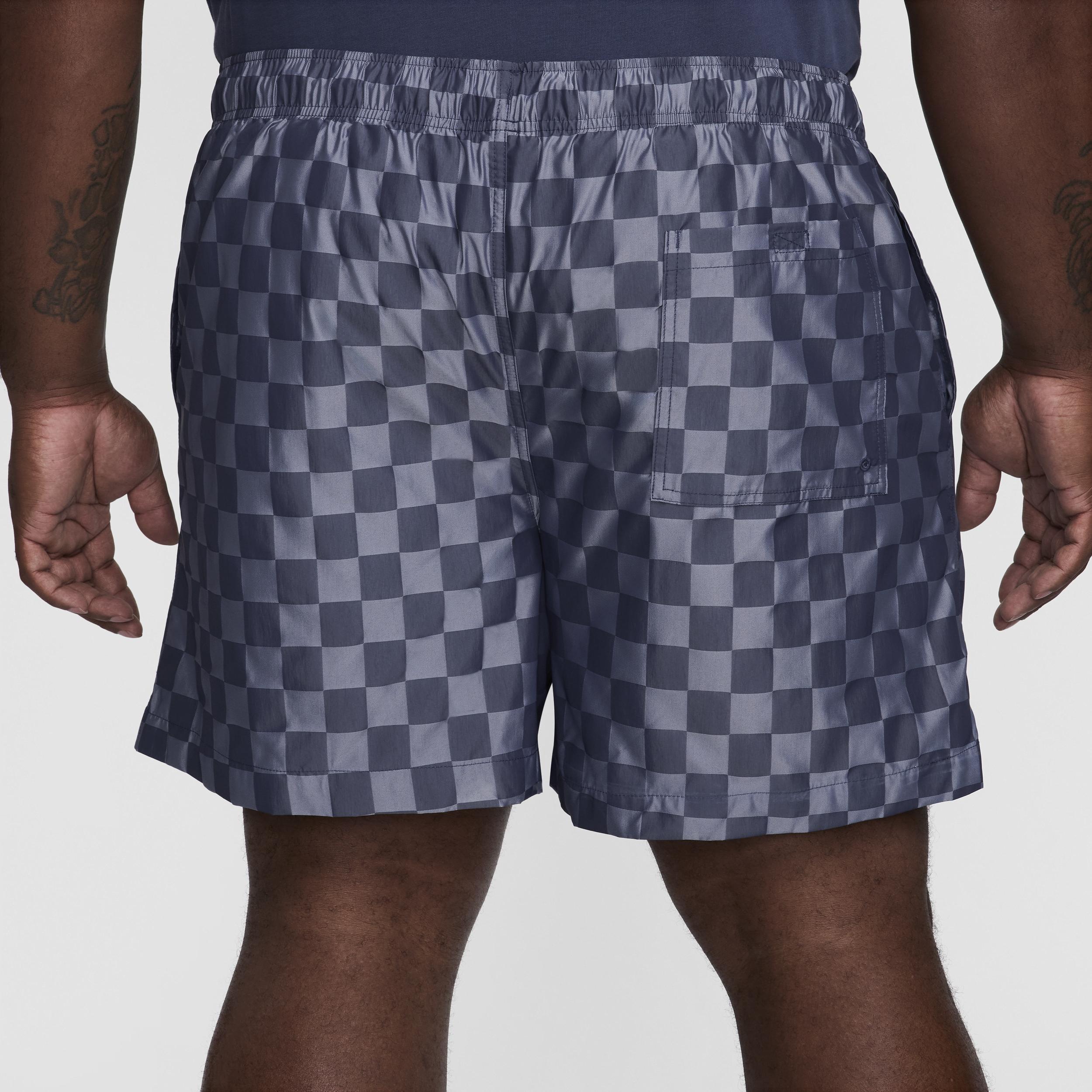 Nike Men's Club Flow Shorts Product Image