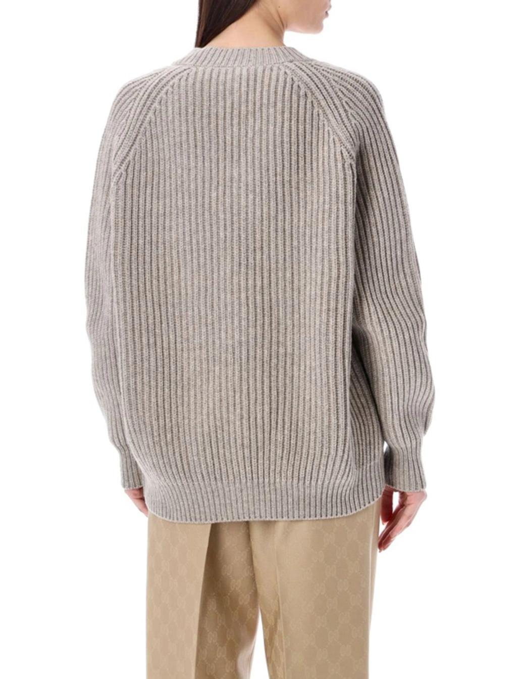 V Neck Sweater In Grey Product Image