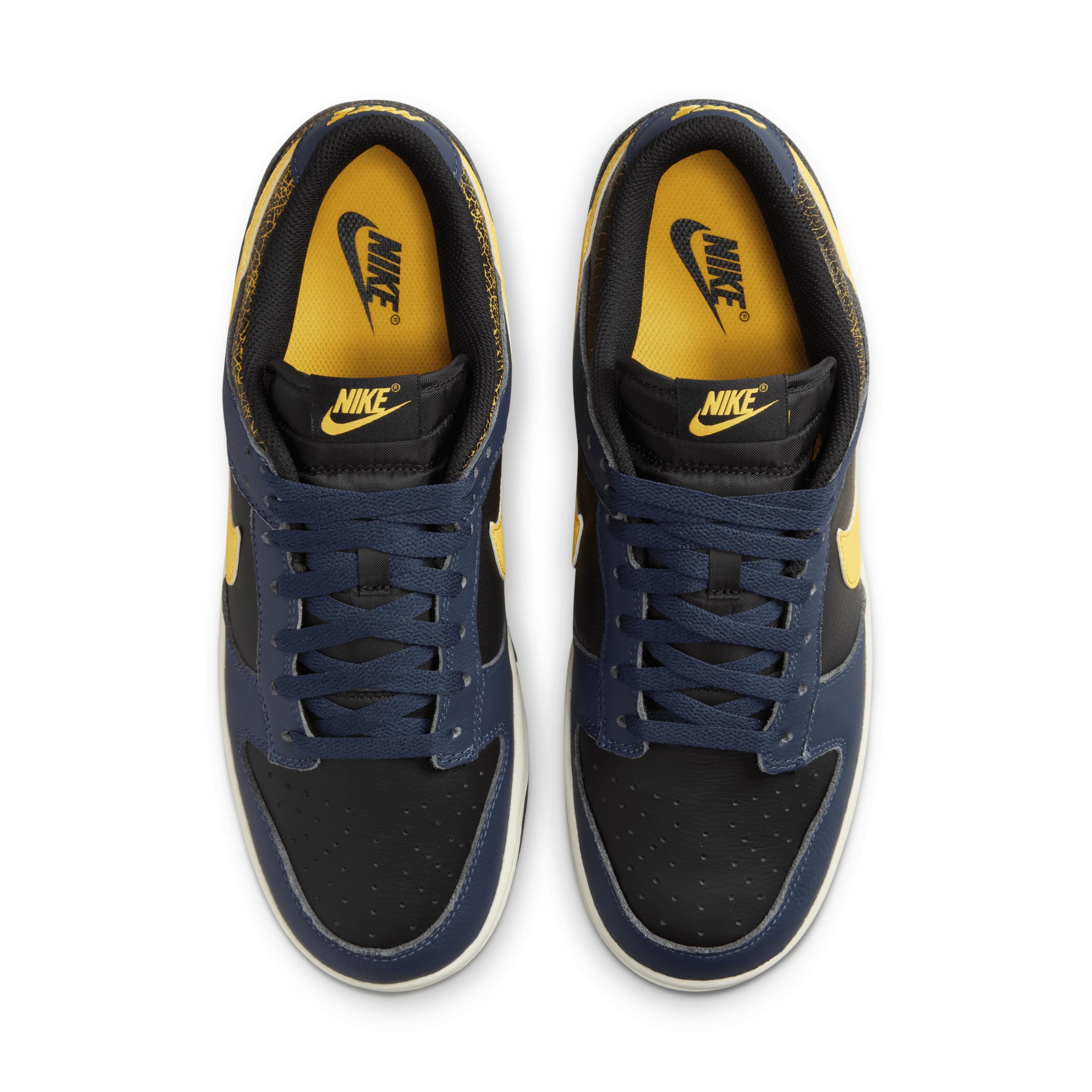 Nike Men's Dunk Low Retro Shoes Product Image