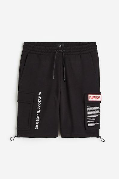 H & M - Printed Sweatshorts - Black Product Image