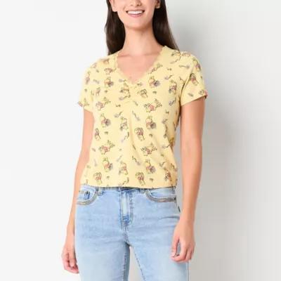 Juniors Womens V Neck Short Sleeve Winnie The Pooh Graphic T-Shirt Product Image