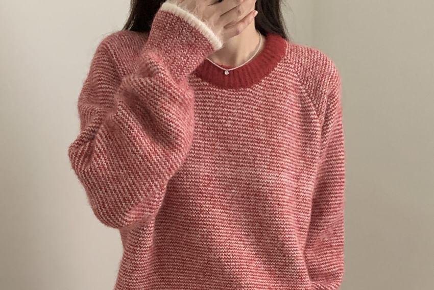 Long-Sleeve Round Neck Striped Sweater Product Image