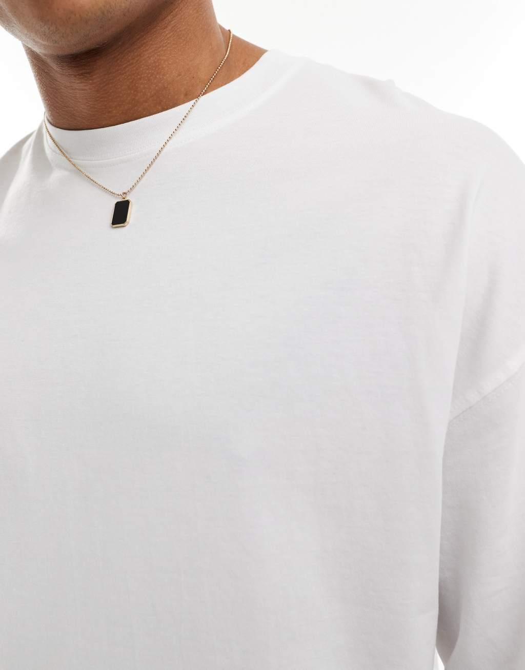 Jack & Jones super oversized t-shirt in white Product Image