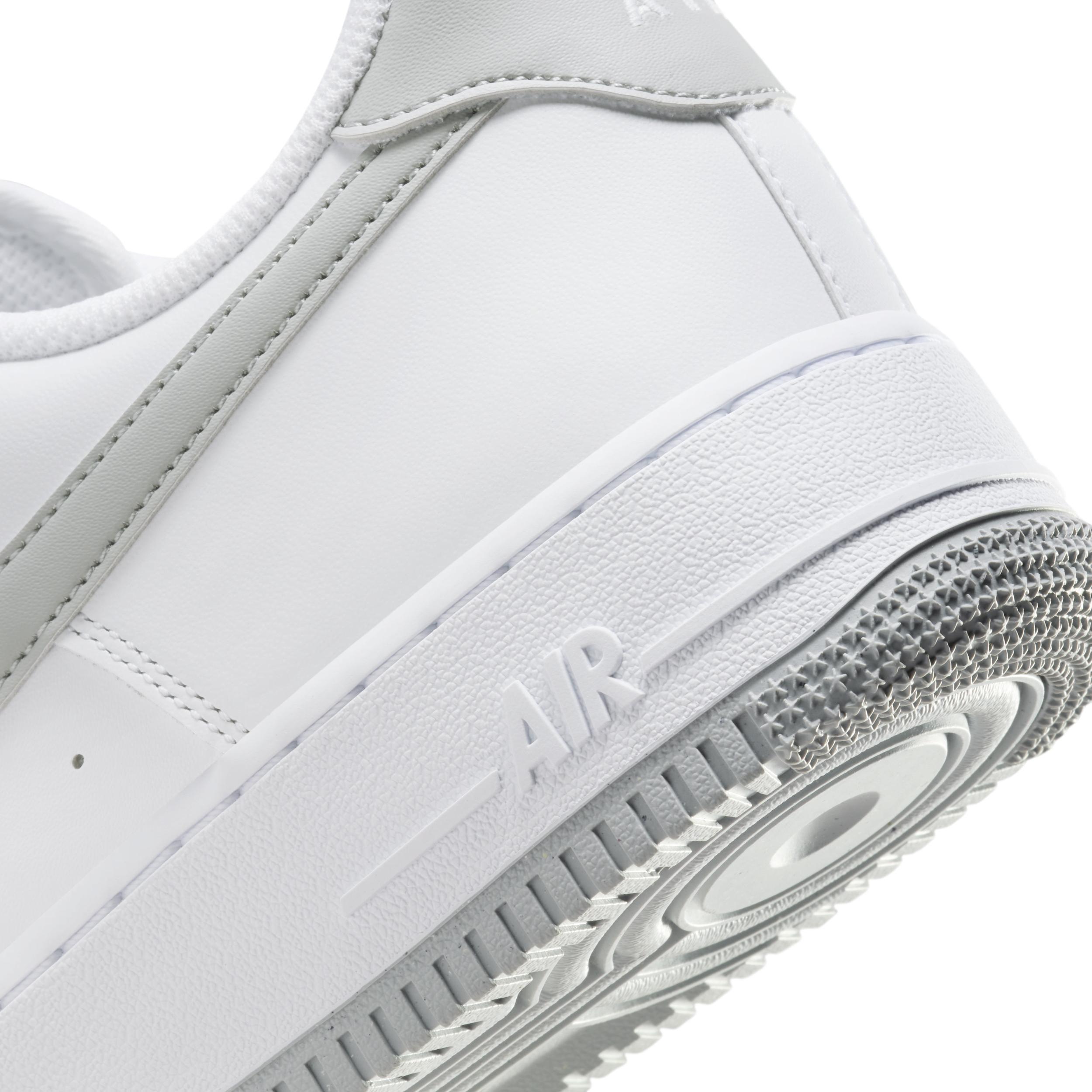 Nike Men's Air Force 1 '07 Shoes Product Image