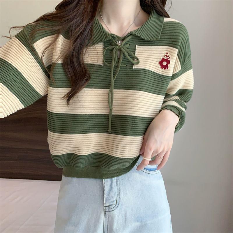 Collar Two Tone Lace-Up Sweater Product Image