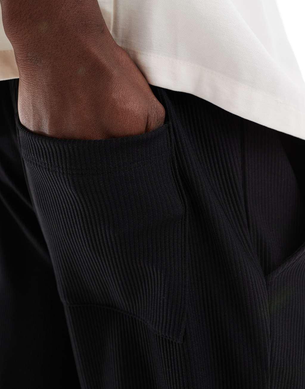 Selected Homme plisse pants in black  Product Image