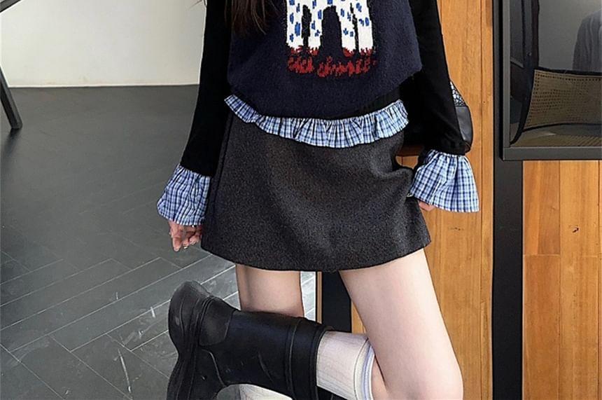 Crewneck Cat Jacquard Sweater Vest / Long-Sleeve Plaid Trim Top Product Image