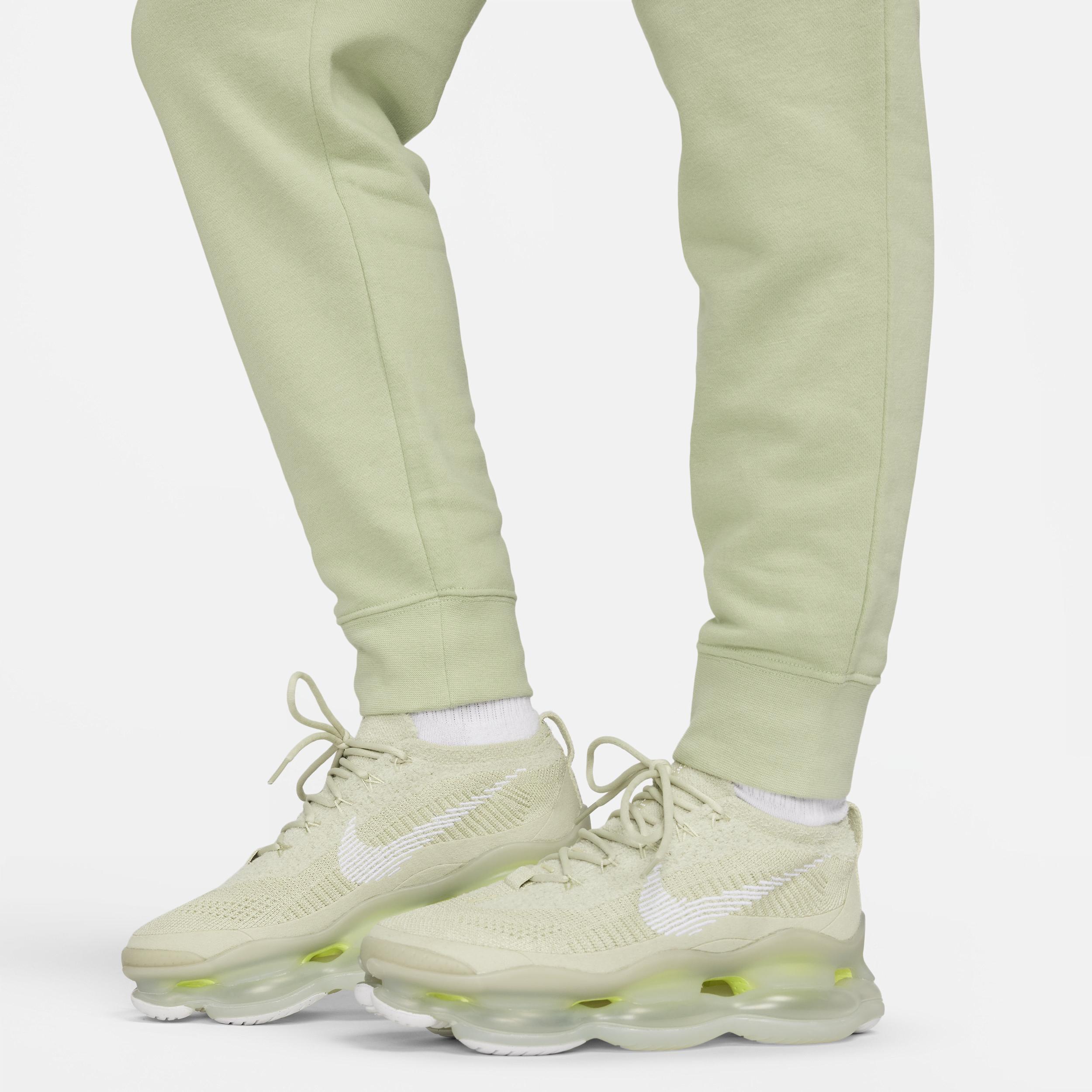 Women's Nike Sportswear Club Fleece Mid-Rise Jogger Pants Product Image