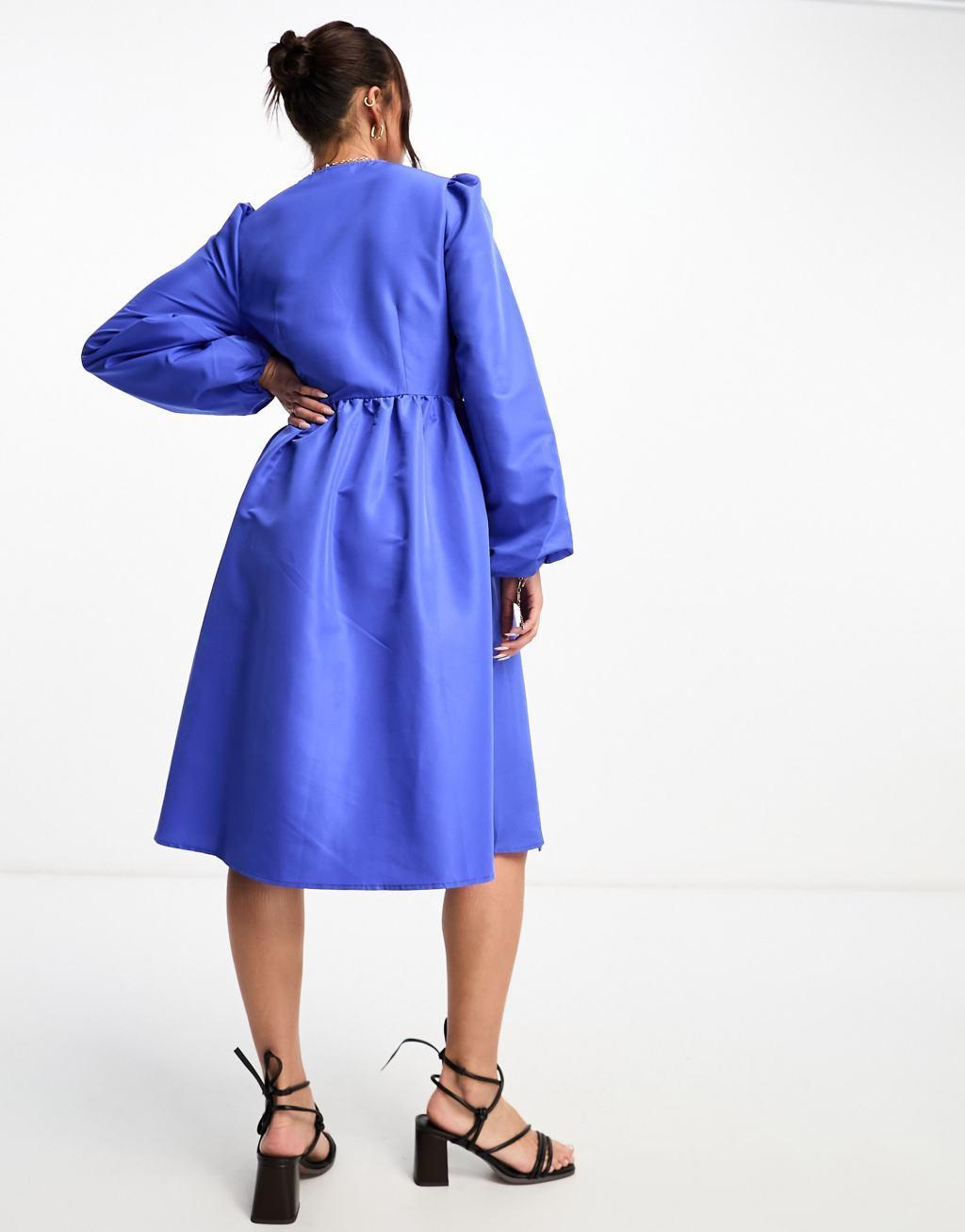 Monki midi wrap dress in blue Product Image