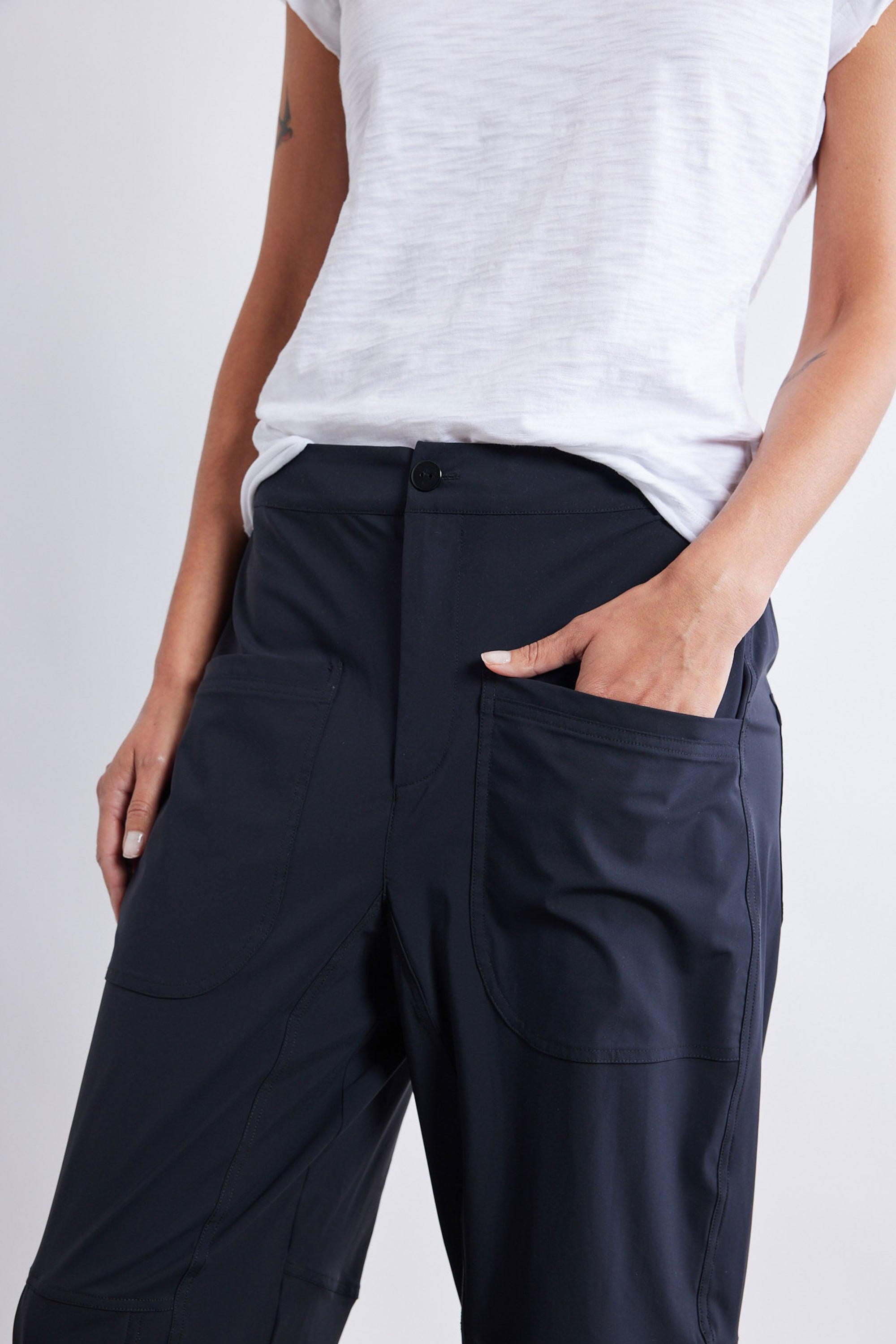 The Petite Everlasting Slim Pants Product Image