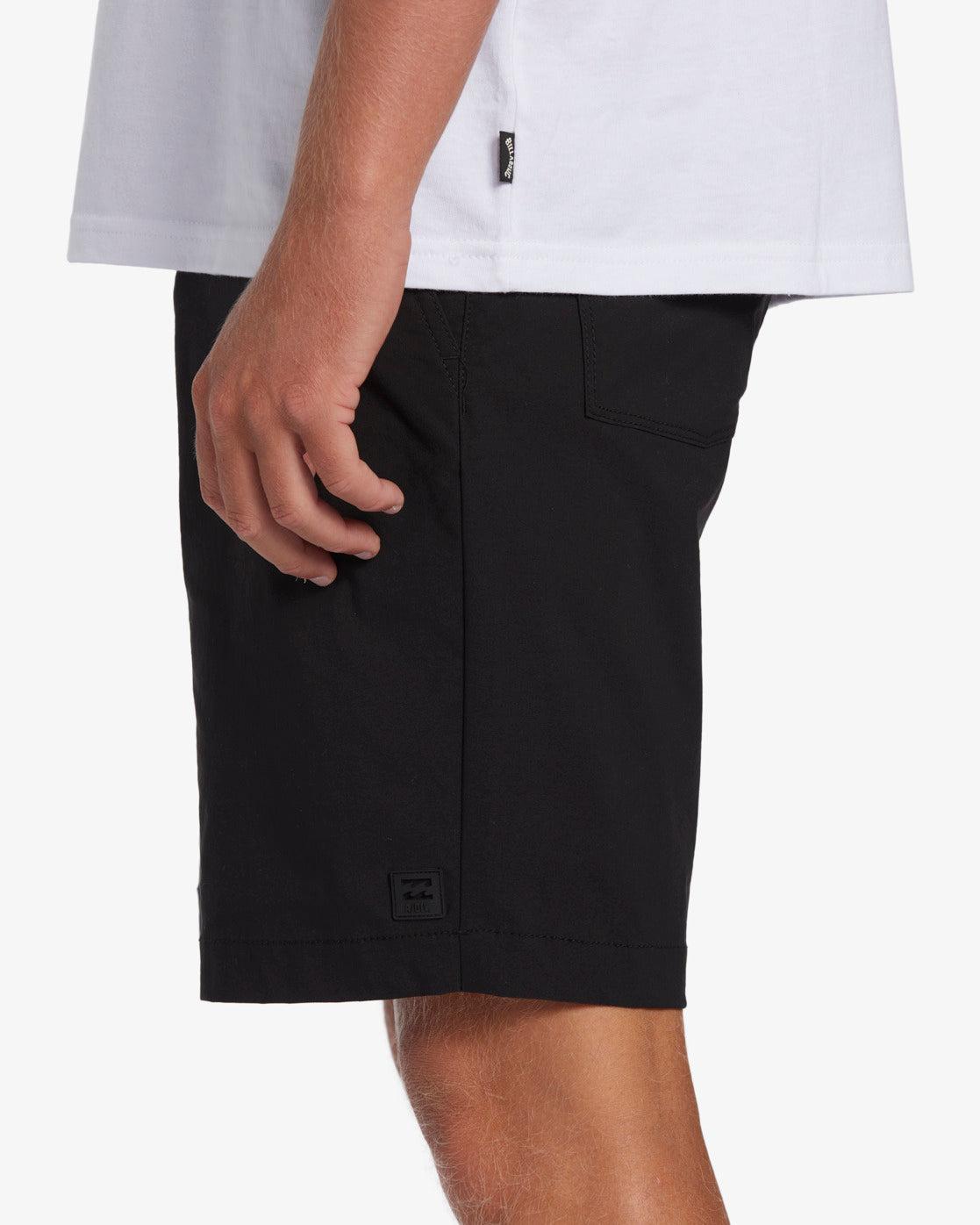 Surftrek Plus 19" Hybrid Shorts - Black Male Product Image